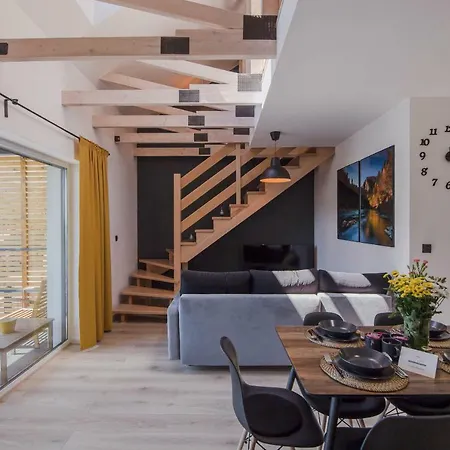 Słoneczna Góra W Spokojnej Okolicy - Dream Apartamento *