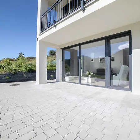 Sloneczna Gora W Spokojnej Okolicy - Dream *