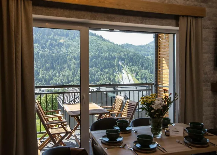 Sloneczna Gora W Spokojnej Okolicy - Dream